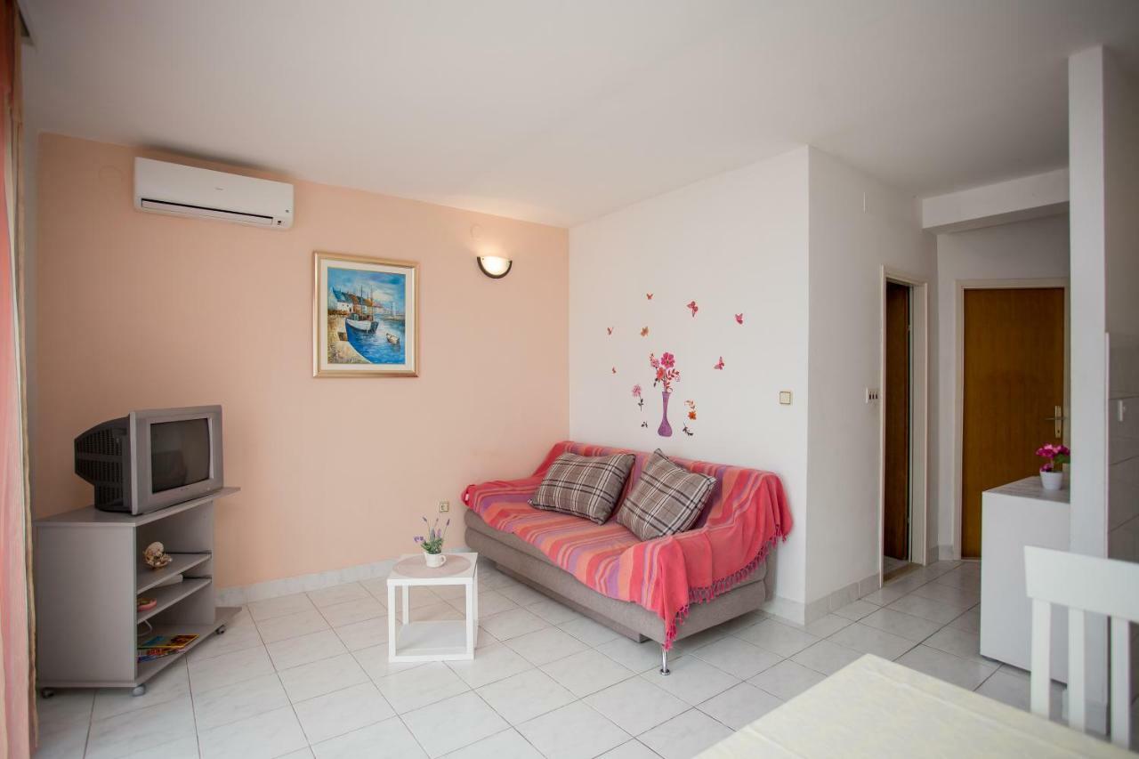 Apartments Gloria Primošten Esterno foto
