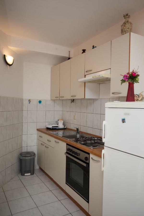 Apartments Gloria Primošten Esterno foto