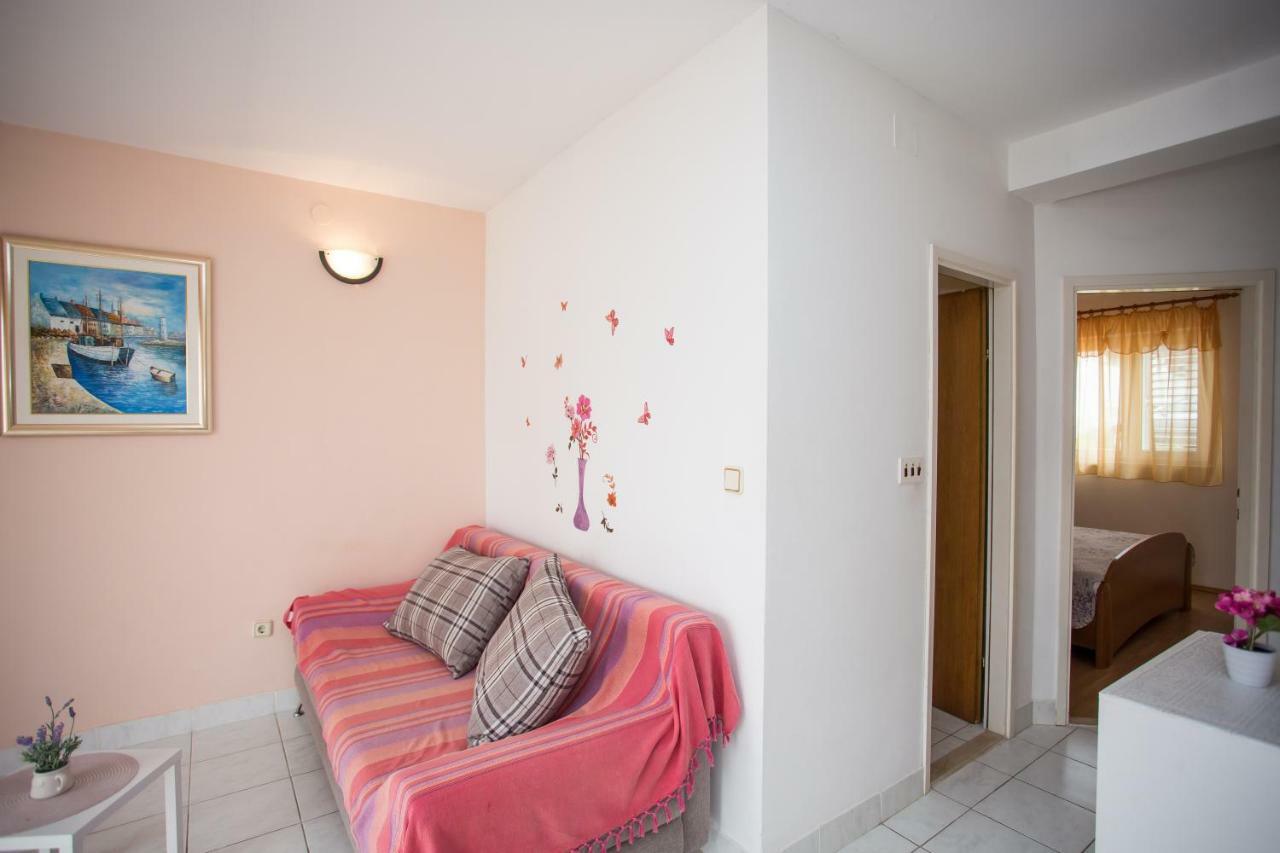 Apartments Gloria Primošten Esterno foto